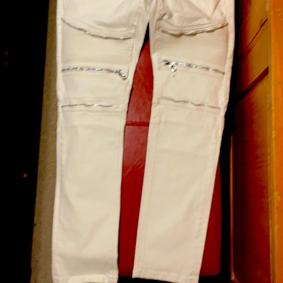 Crispy Denim Jeans - Picture 2 of 2